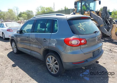 2011 Volkswagen Tiguan Se from USA, damaged, VIN WVGBV7AX4BW543250